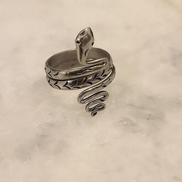 Jen's Pirate Booty Jewelry - Jens Pirate Booty Snake Goth Boho Indie Biker Silver Wrap Moto Tribal Ring 8 Y2K